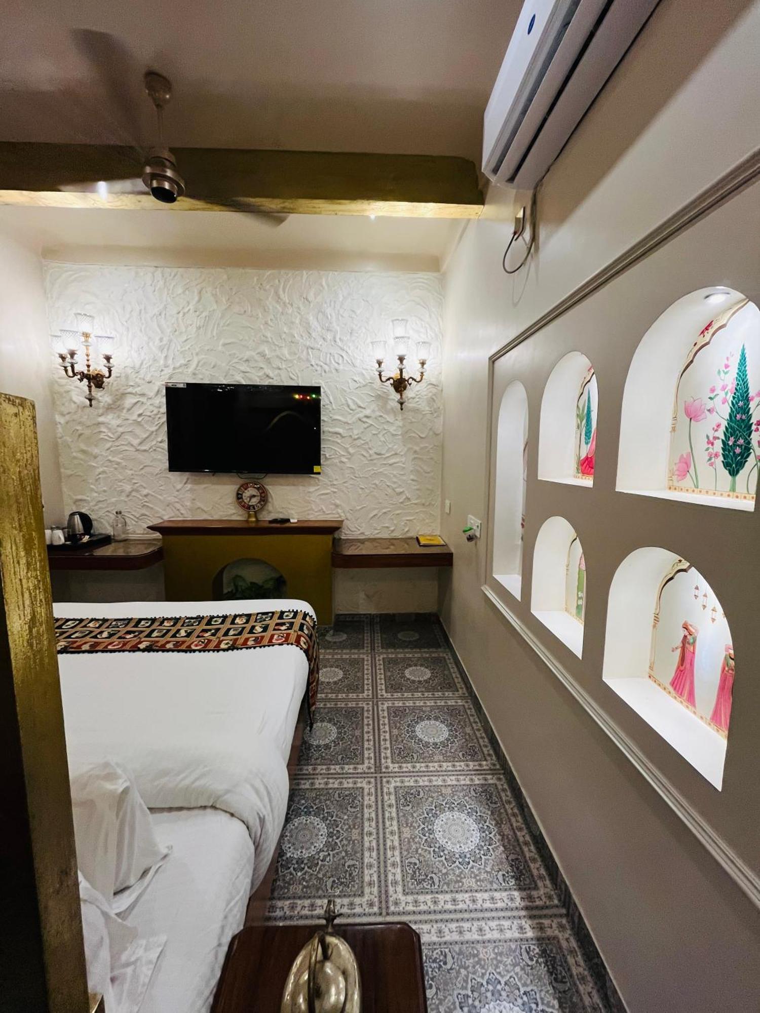 Banaras - A Boutique Varanasi